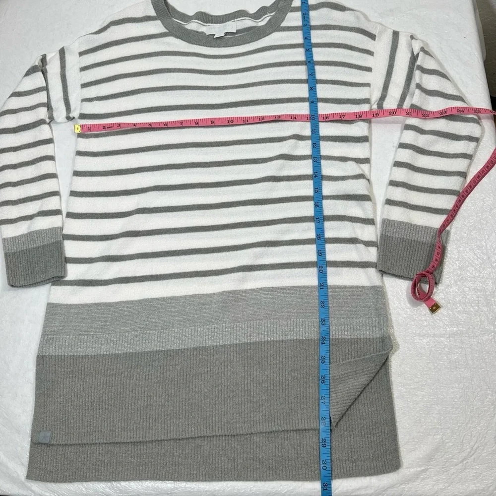 Barefoot Dreams Gray and White Striped Sweater - Picture 3 of 10